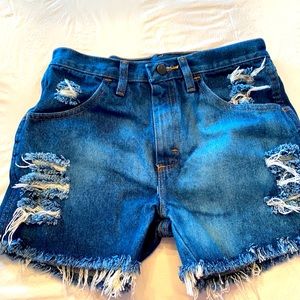 NWOT Cut off denim shorts